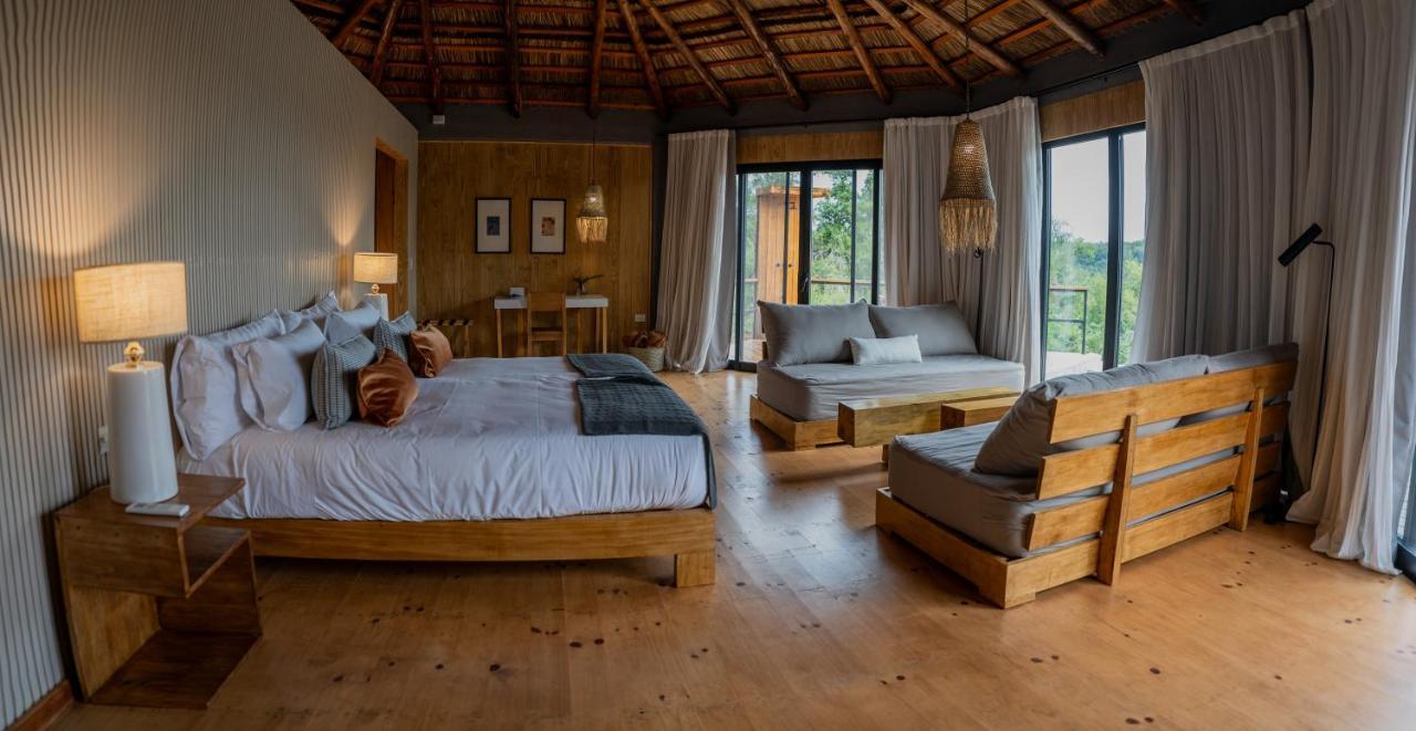 Reserva Natural Iguazu - Pristine Luxury Camp Puerto Libertad ภายนอก รูปภาพ