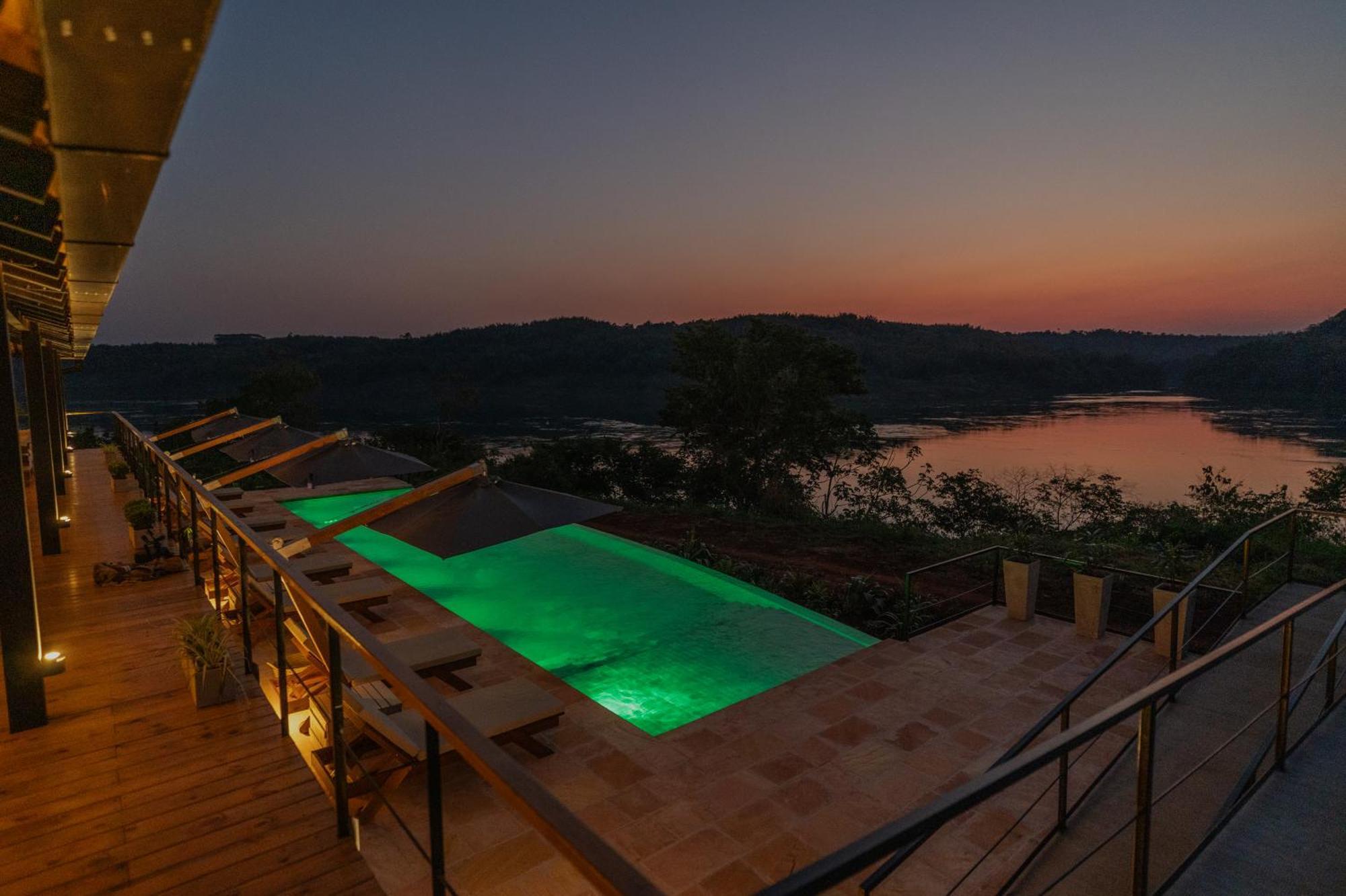Reserva Natural Iguazu - Pristine Luxury Camp Puerto Libertad ภายนอก รูปภาพ